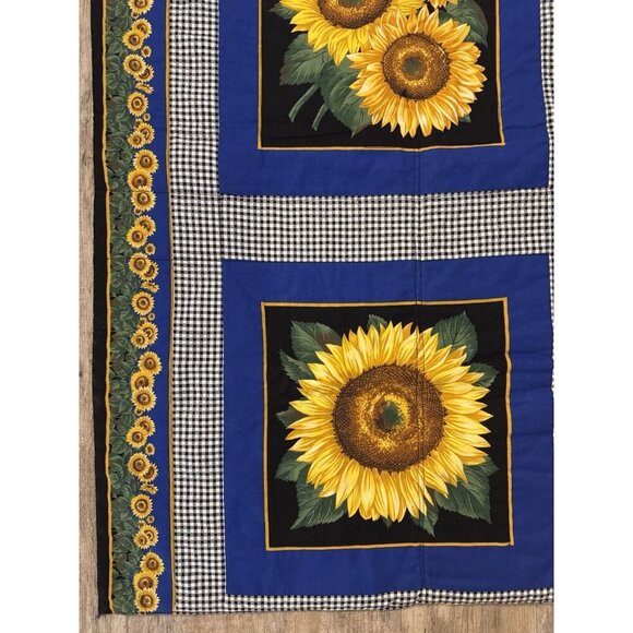 Sunflower Quilt Blanket Handmade Reversible With Pocket Patchwork 85.5”x 42" - Picture 4 of 10